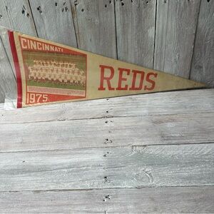 Vintage 1975 Cincinnati Reds Roster Full Size Pennant